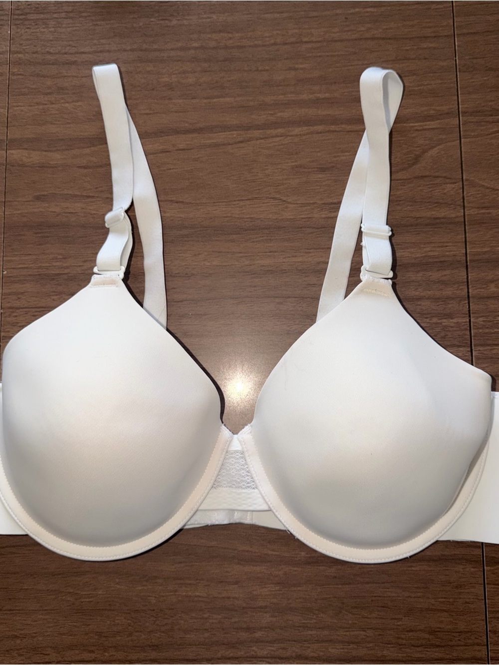 Bali Ultimate Smoothing Lightweight T-Shirt Underwire Bra DF4481 White 36C
